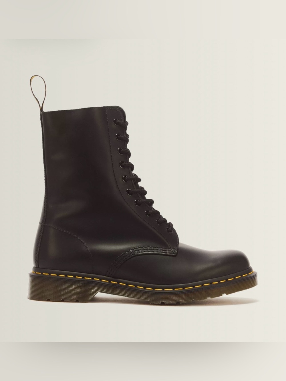 Dr. Martens 1490 11857 leather boots
